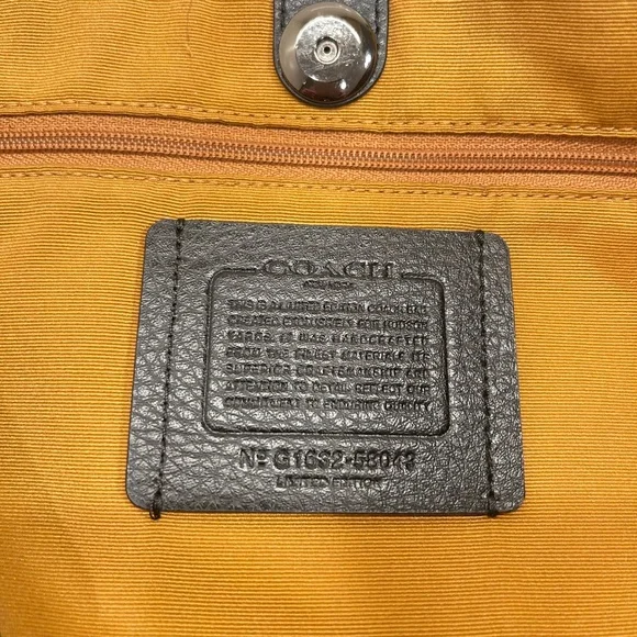 Coach Derby Tote - Black Pebble Leather - Hudson Yards Limited Edition - Picture 7 of 10